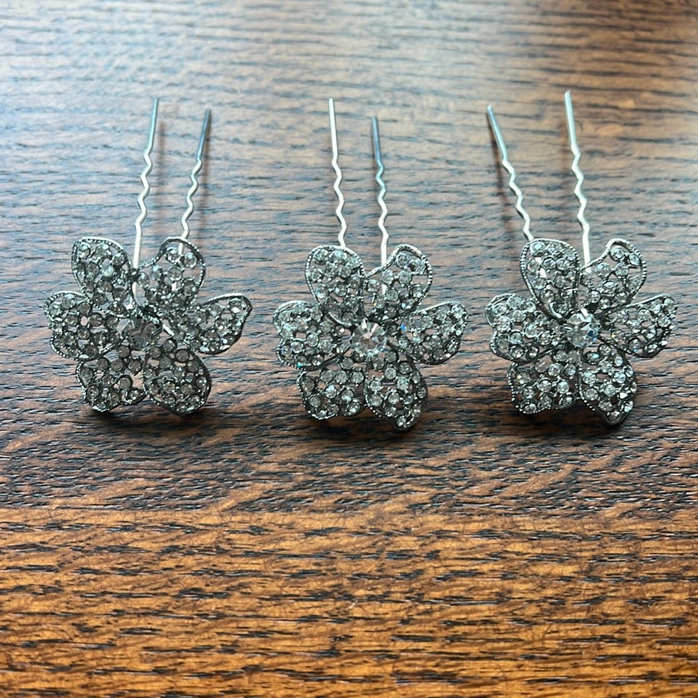Pronovias Crystal Flower Hair Pins (x3)